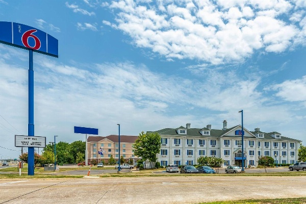 Motel 6-Shreveport, LA image 4